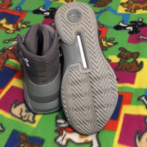 ◼️under armour basketball shoes◼️ - Picture 5 of 5